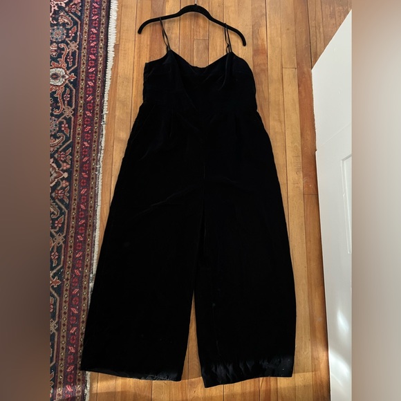 J. Crew Jumpsuit Velvet Black Cropped Wide Leg  Size 12 - Picture 6 of 8